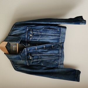 Levi’s Women's Cotton Denim Trucker Jacket Sz L blue medium wash distressed